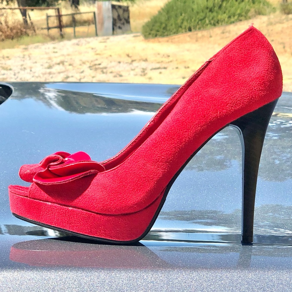 Stiletto Platform Faux Suede Heels by 2 Lips Too Red Size 7.5